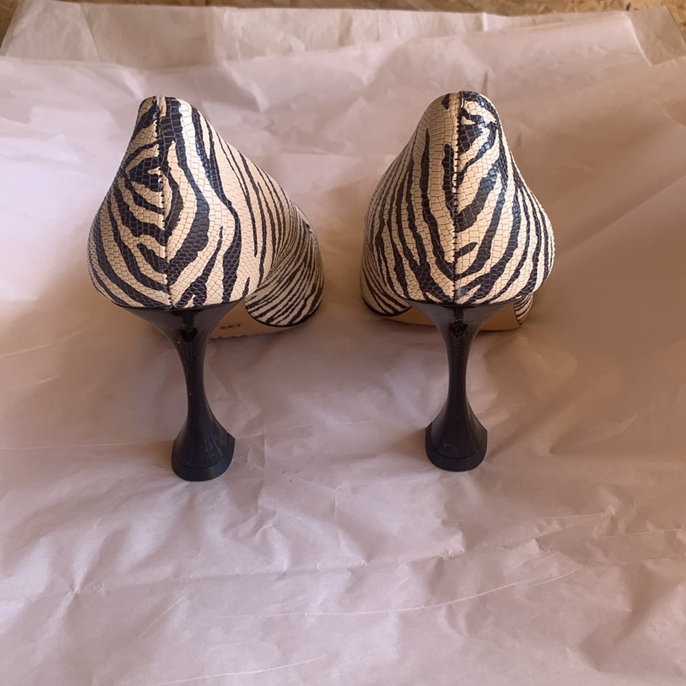 Vince Camuto Zebra Print Heels Kamerna Pointed Toe Pump Size 8.5 - Picture 10 of 12